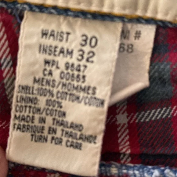 Eddie Bauer Fleece Lined Faded Classic Blue Denim Jeans with Minimal Distress30 - Picture 3 of 11